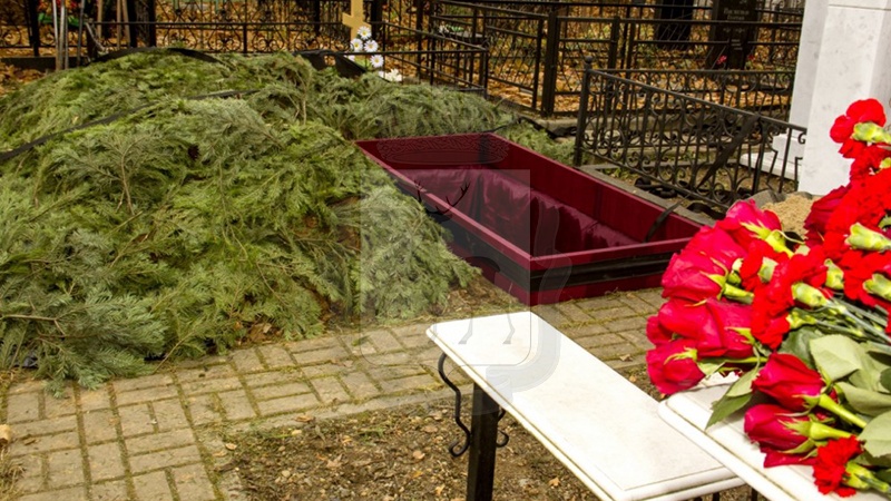 Захоронение гробом